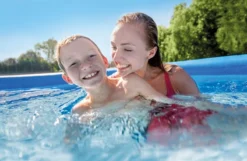 Intex Easy Set Pool - 396 X 84 Cm - Met Filterpomp 7 Intex Easy Set Pool - 396 X 84 Cm - Met Filterpomp -Professionele winkel voor zwembadartikelen intexeasyset sfeer 5